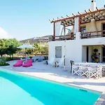 - Private Pool - Access Villa