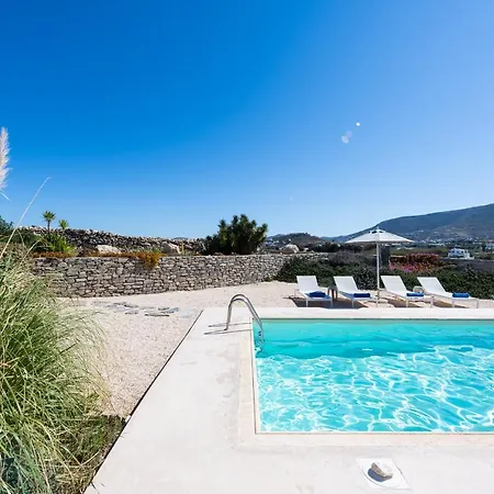 - Private Pool - Access *