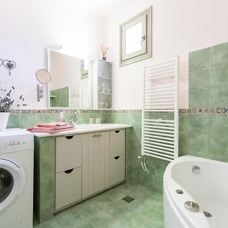 - Private Pool - Access *