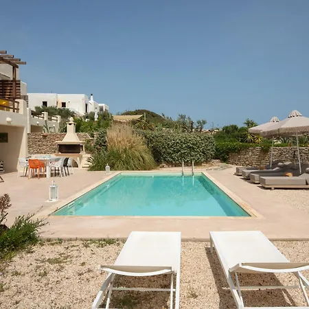 Villa - Private Pool - Access Parasporos